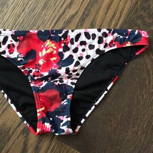 B I K I N I • B O T T O M S